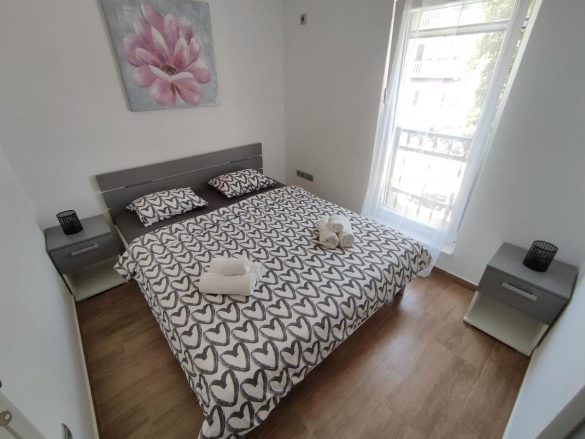 Apartman Ivana Біоград-на-Мору Екстер'єр фото