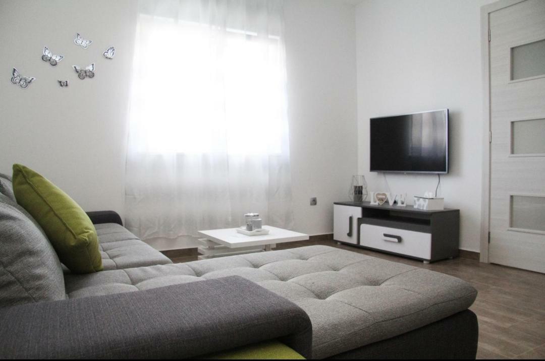 Apartman Ivana Біоград-на-Мору Екстер'єр фото