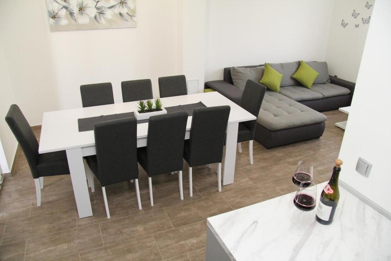 Apartman Ivana Біоград-на-Мору Екстер'єр фото